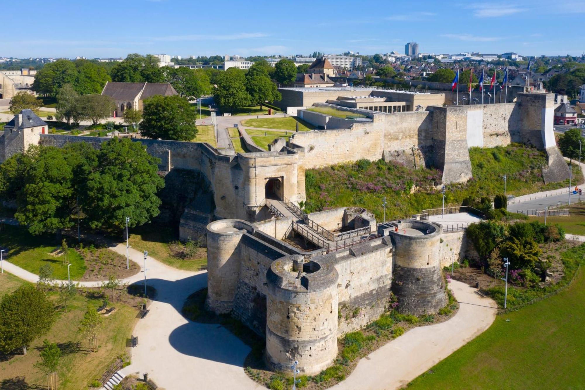 Le Castel D'Orne - Piscine Et Terrasse Кан Екстер'єр фото